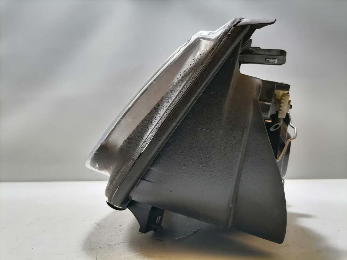 VW Bora original Scheinwerfer vorn links Halogen Bj.1998